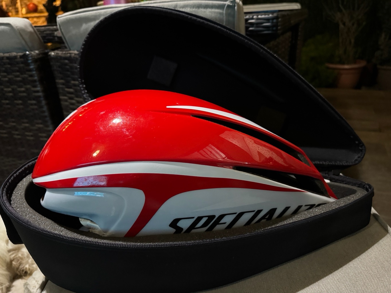 Casco aerodinámico de ciclismo