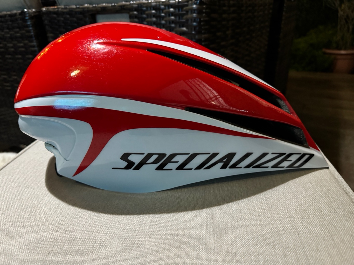 Casco aerodinámico de ciclismo