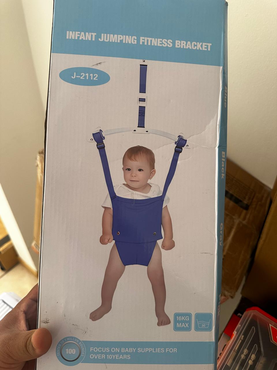 Salltador de puerta para bebés de la marca Hi Suyi.