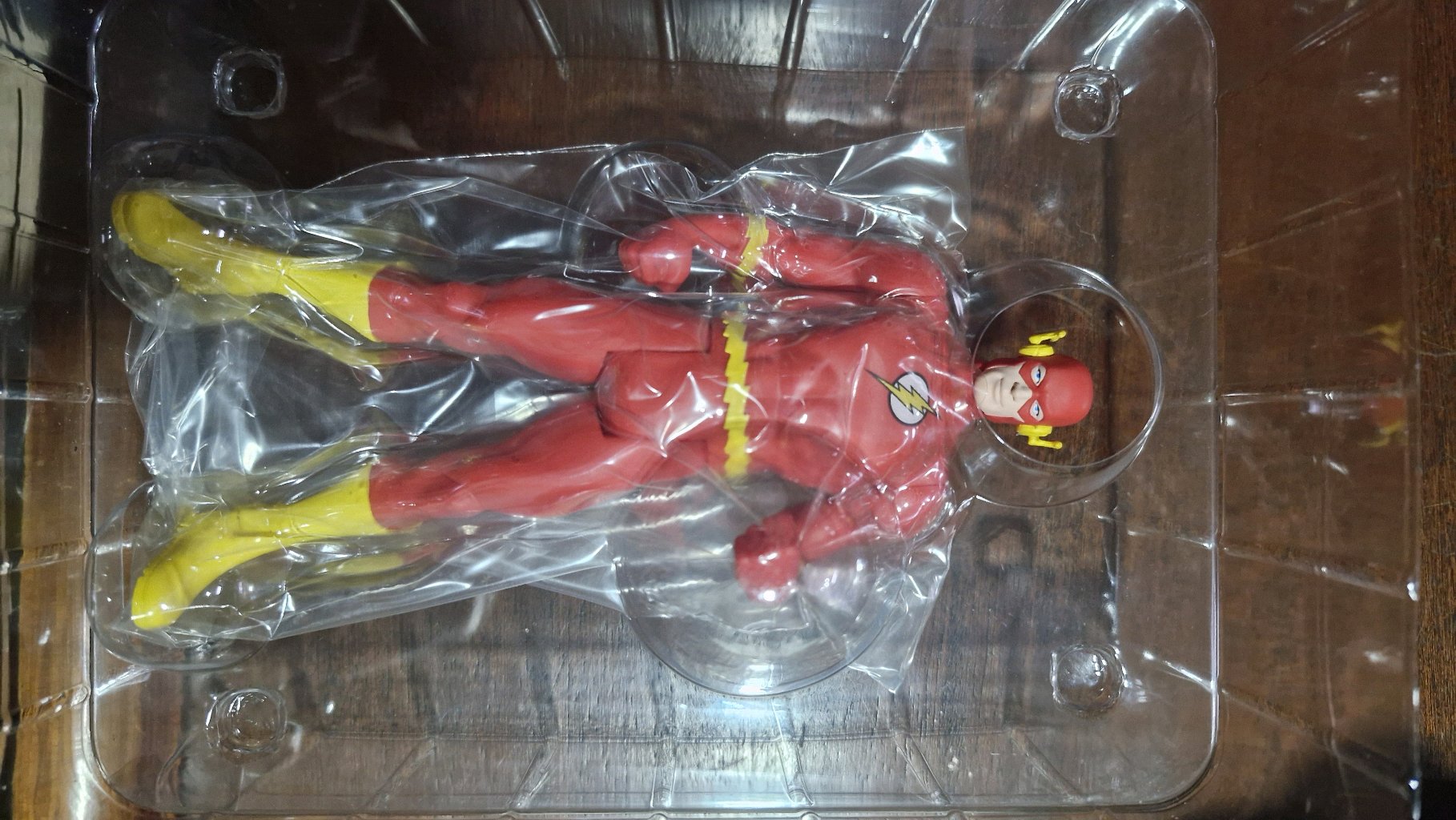 Kotobukiya DC Comics Super Powers Flash Classic Costume ARTFX+ Statue Boxed