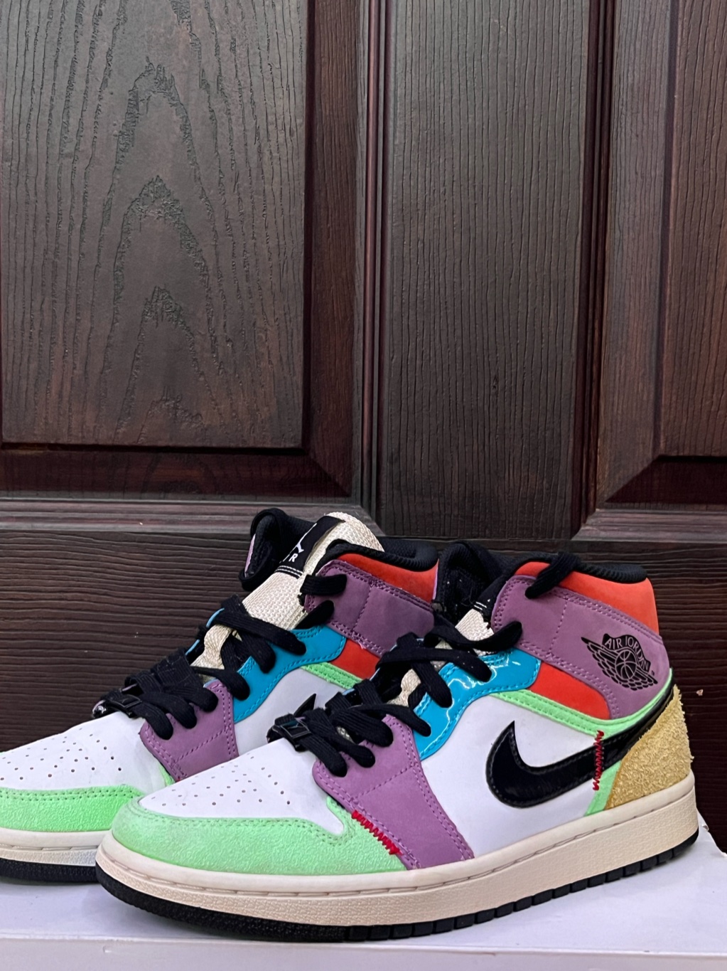Jordan 1 MID SE Multicolor